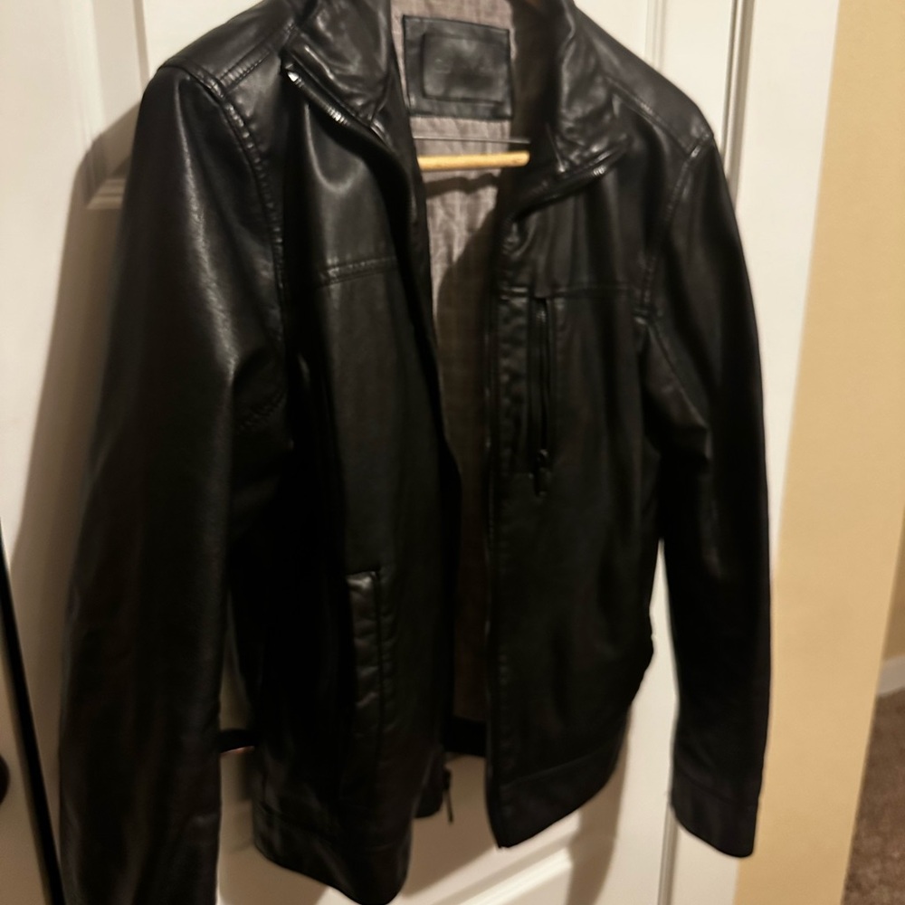 Calvin Klein Men's Black Leather Jacket - Picture 2 of 3